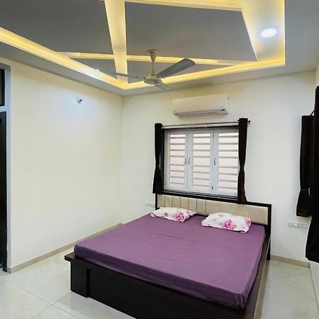 Luxurious 3 Bhk Villa In Bhuj - Shivani Homestay Dış mekan fotoğraf