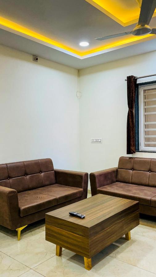 Luxurious 3 Bhk Villa In Bhuj - Shivani Homestay Dış mekan fotoğraf