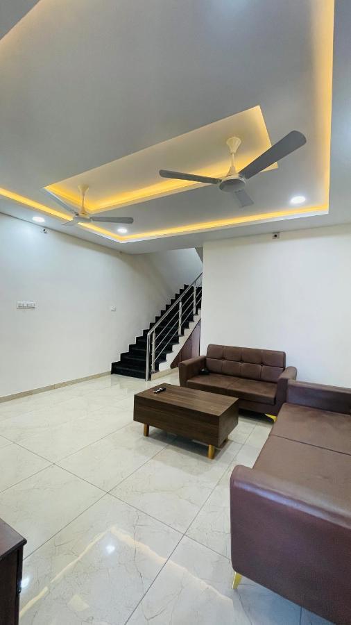 Luxurious 3 Bhk Villa In Bhuj - Shivani Homestay Dış mekan fotoğraf